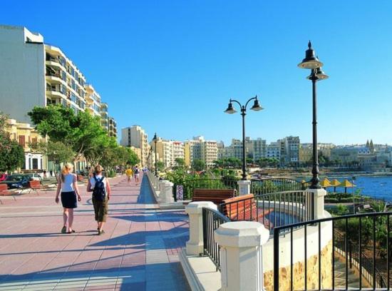 סליאמה Art Deco Luxury Apartment, Central Location מראה חיצוני תמונה